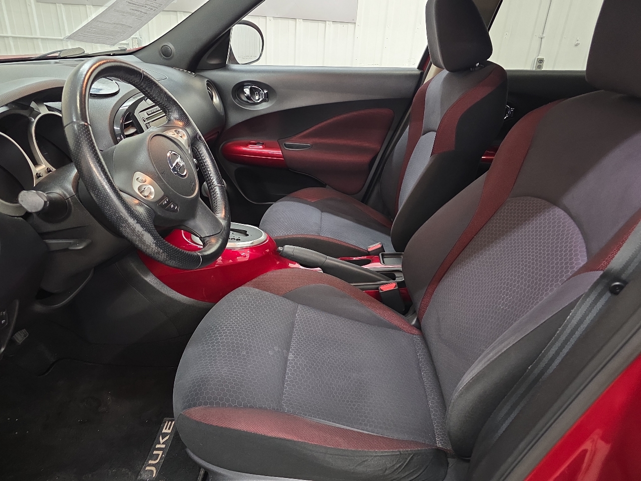 Nissan Juke 5dr Wgn CVT SV AWD 2012