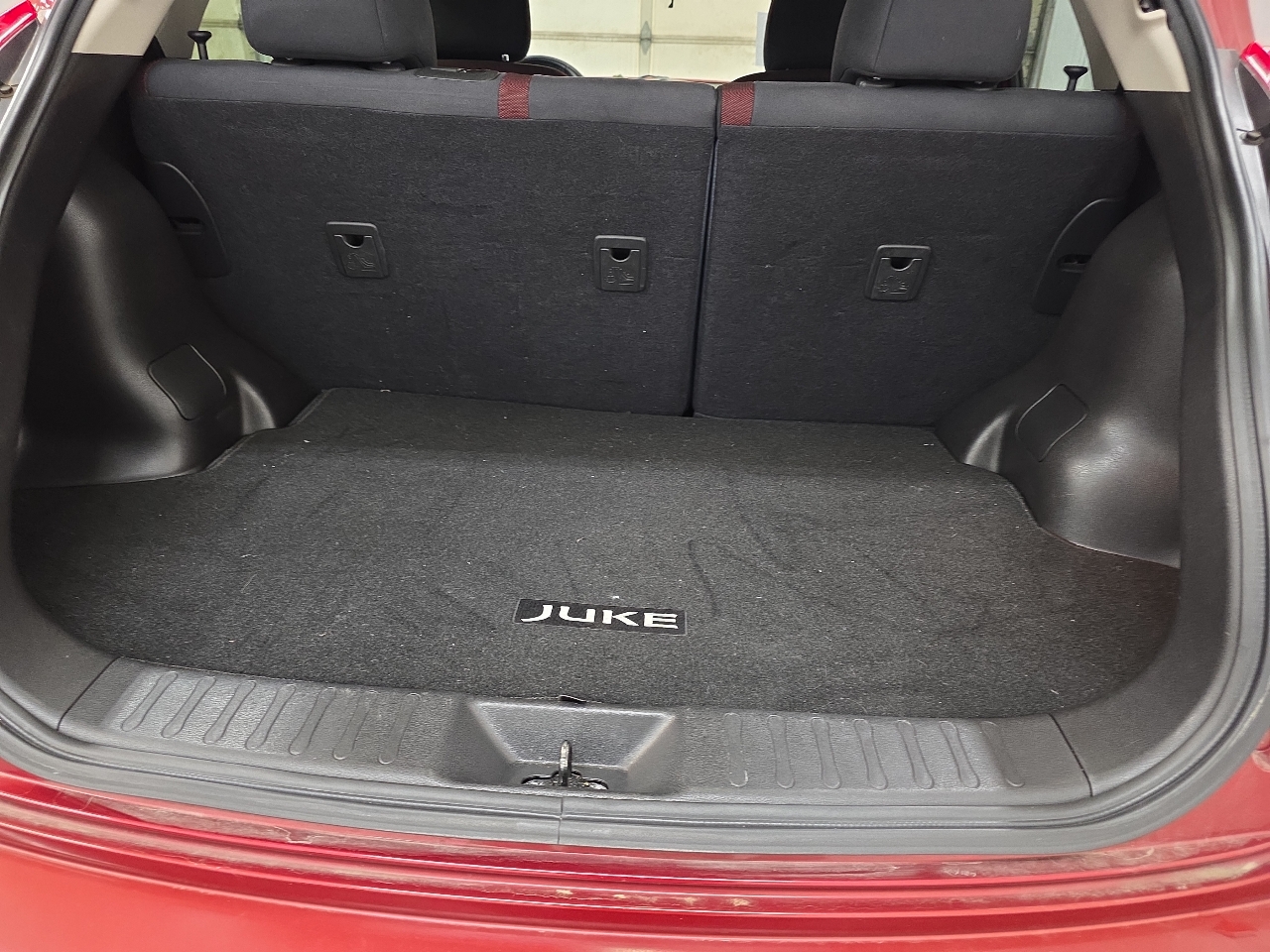 Nissan Juke 5dr Wgn CVT SV AWD 2012