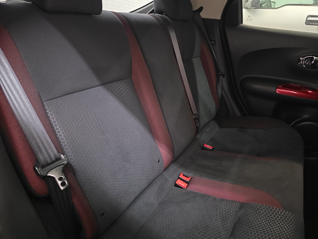 Nissan Juke 5dr Wgn CVT SV AWD 2012