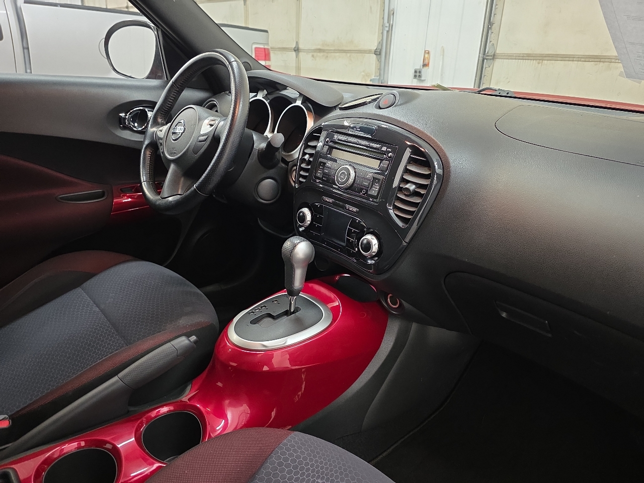 Nissan Juke 5dr Wgn CVT SV AWD 2012