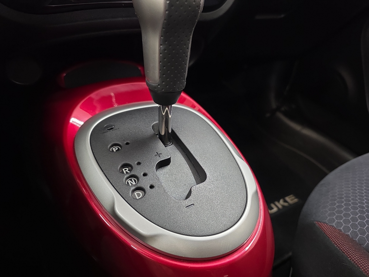 Nissan Juke 5dr Wgn CVT SV AWD 2012