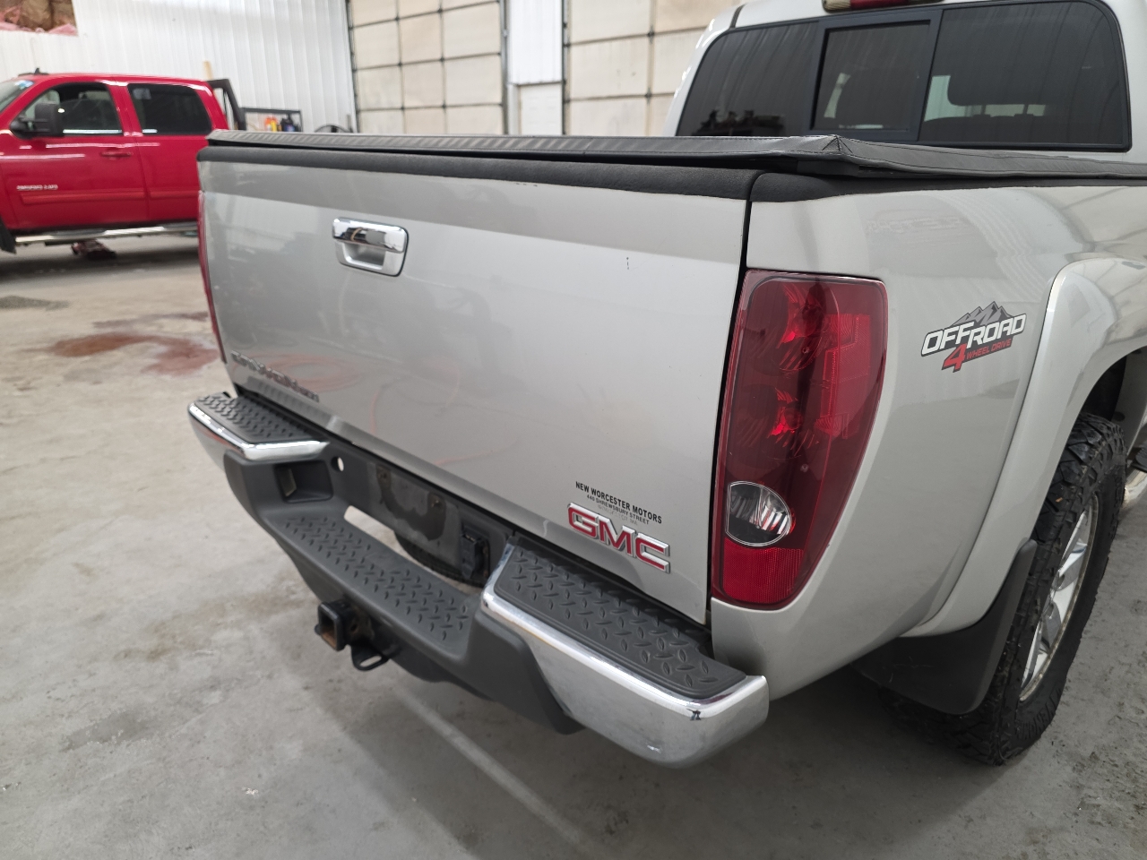 GMC Canyon 4WD Ext Cab 125.9" SLT 2010