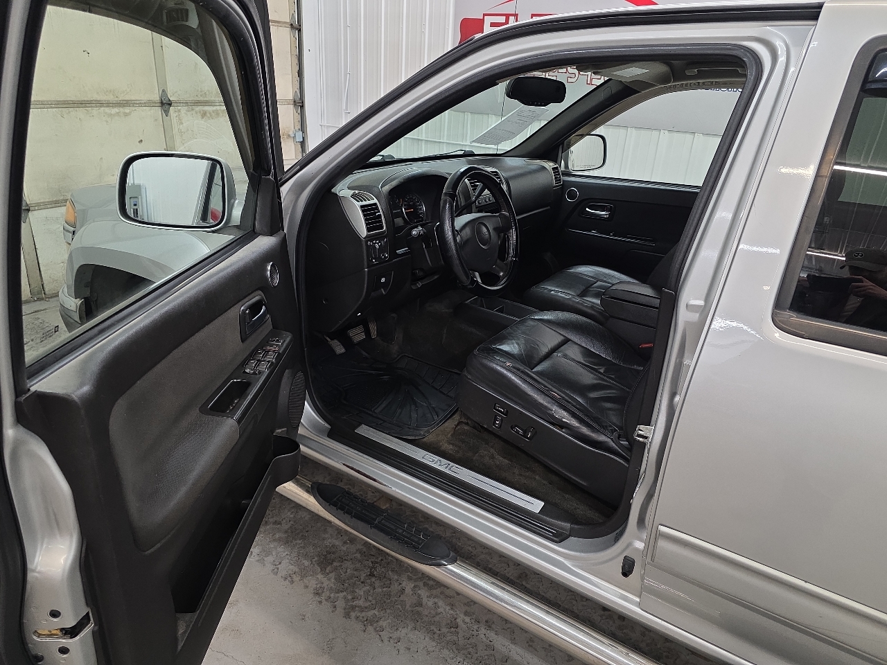 GMC Canyon 4WD Ext Cab 125.9" SLT 2010