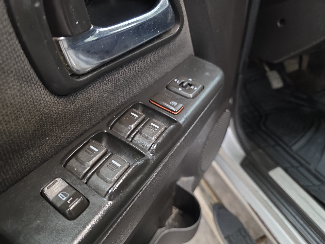 GMC Canyon 4WD Ext Cab 125.9" SLT 2010