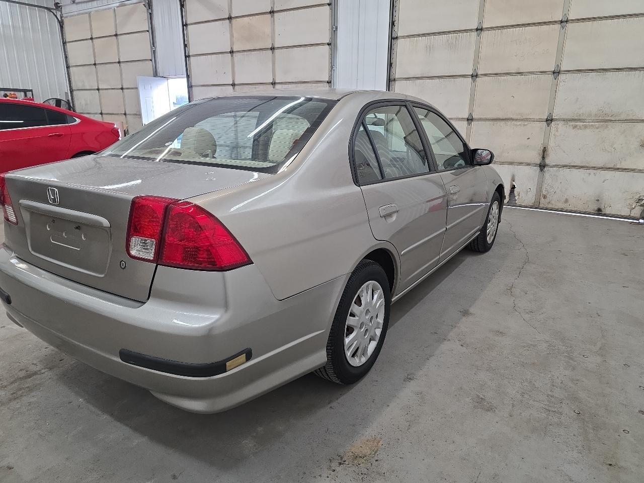 Honda Civic Sdn LX AT 2005