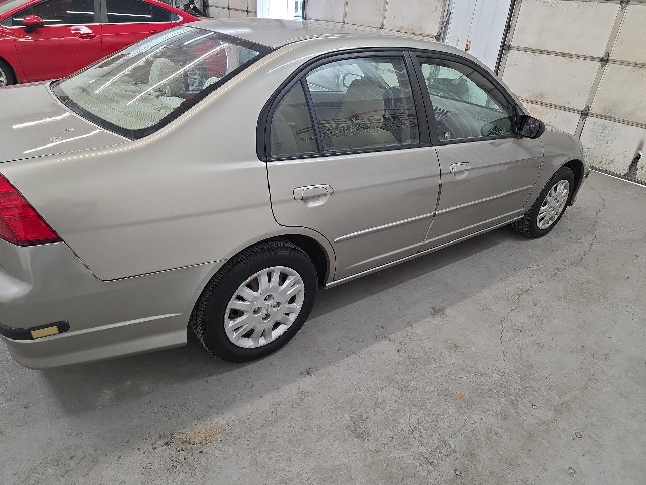 Honda Civic Sdn LX AT 2005