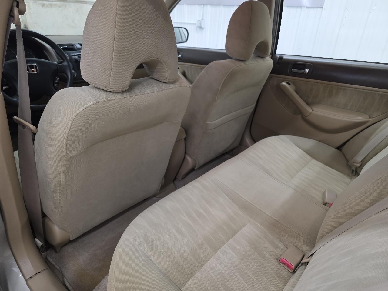 Honda Civic Sdn LX AT 2005