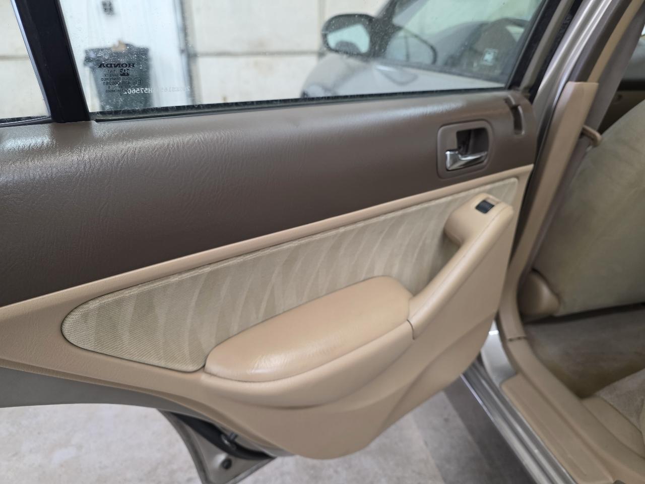 Honda Civic Sdn LX AT 2005