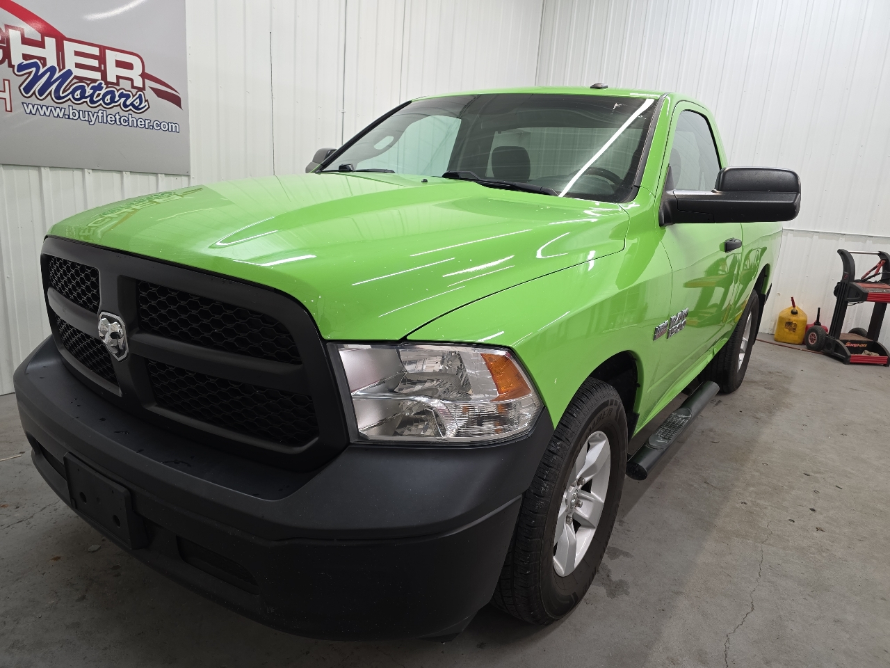 RAM 1500 2WD Reg Cab 120.5" Tradesman 2016