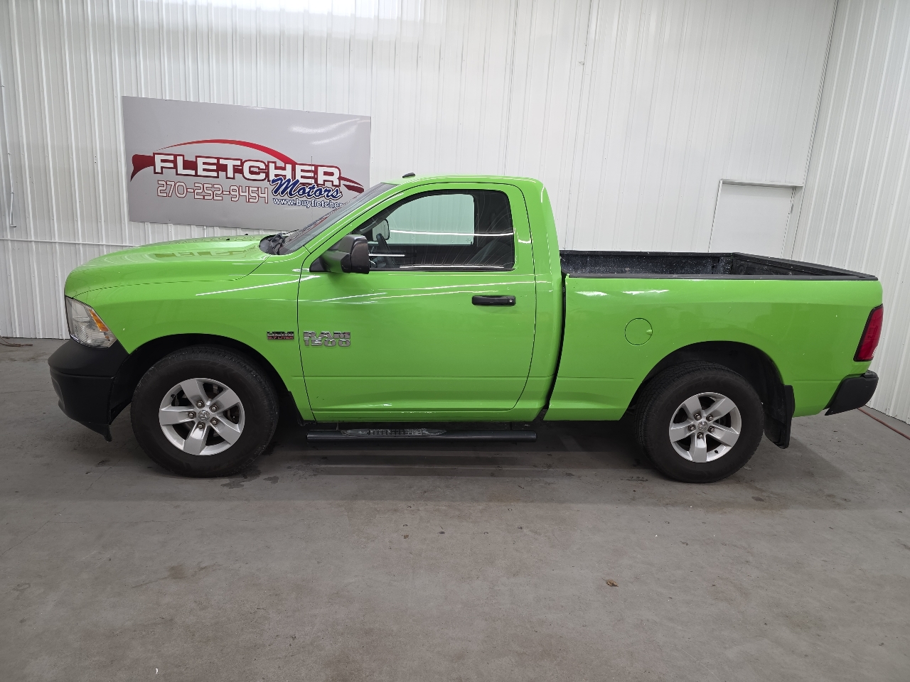 RAM 1500 2WD Reg Cab 120.5" Tradesman 2016
