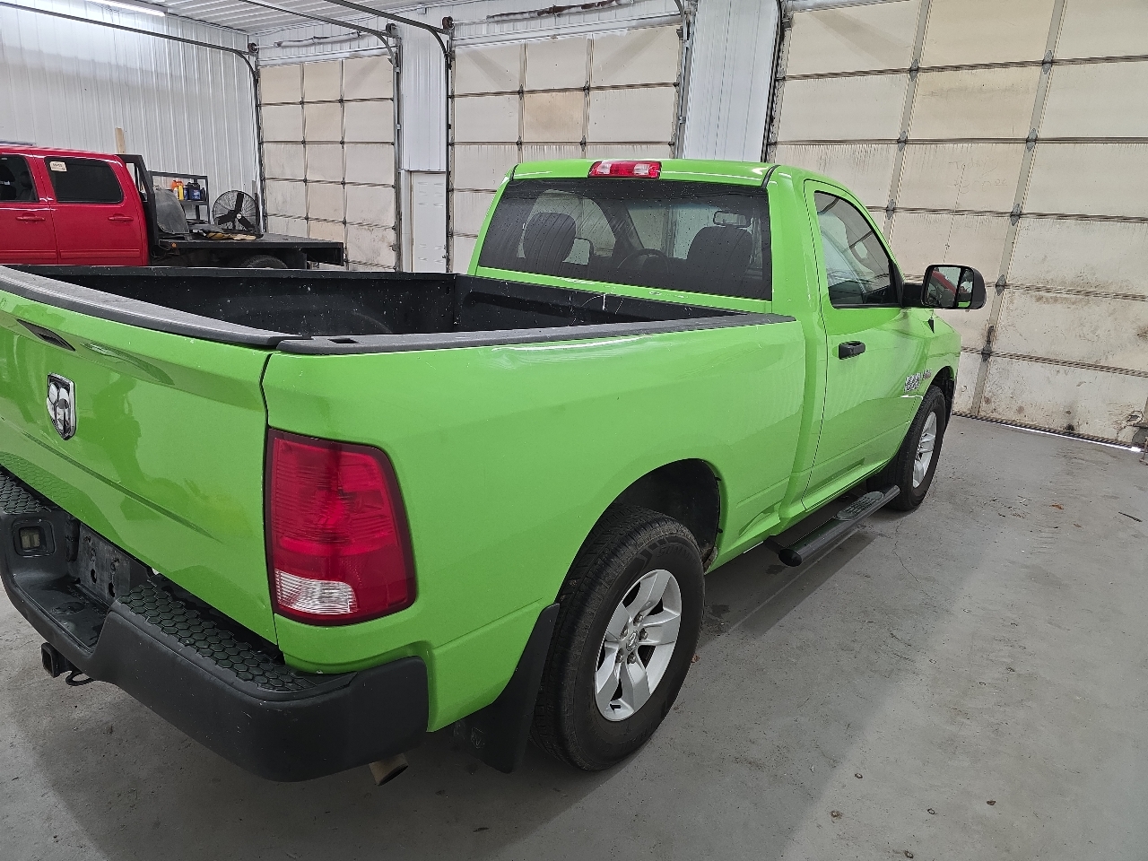 RAM 1500 2WD Reg Cab 120.5" Tradesman 2016