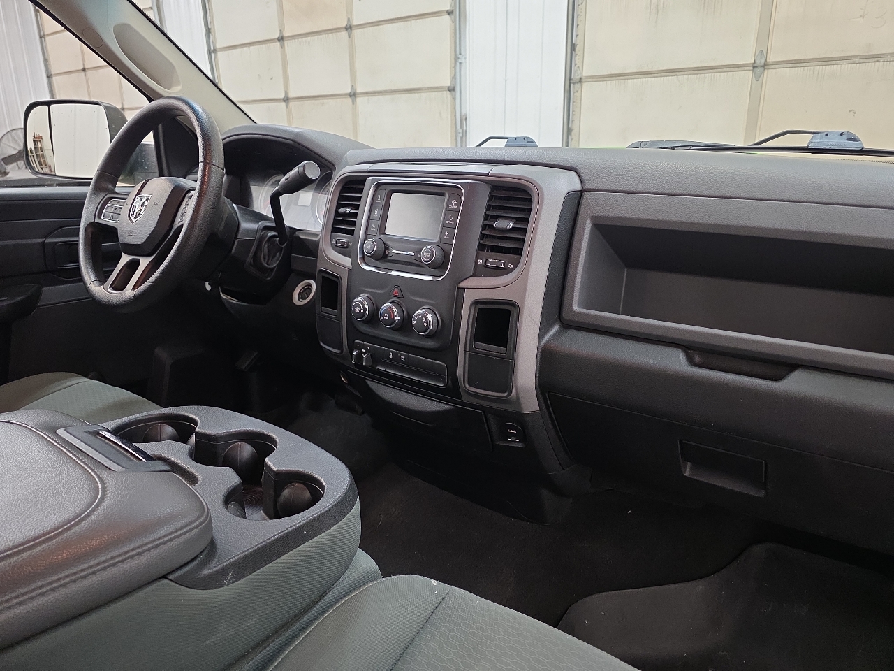 RAM 1500 2WD Reg Cab 120.5" Tradesman 2016