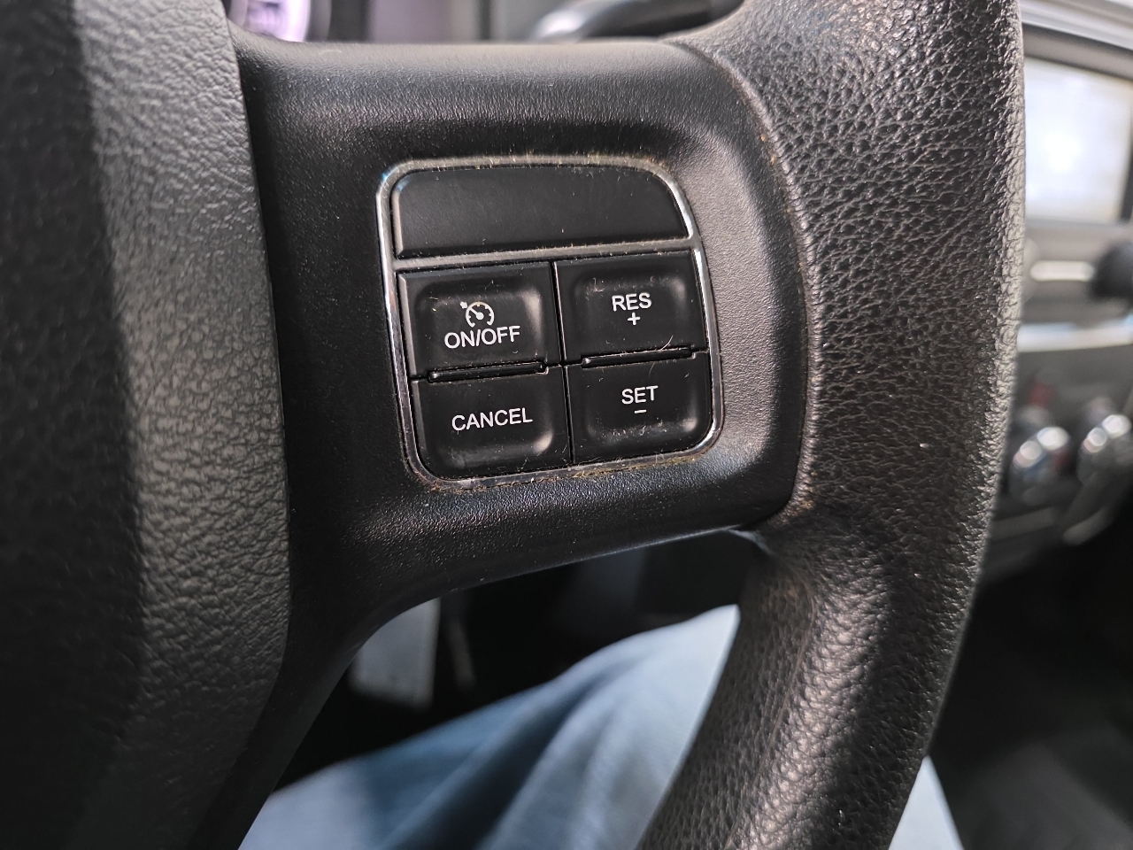 RAM 1500 2WD Reg Cab 120.5" Tradesman 2016