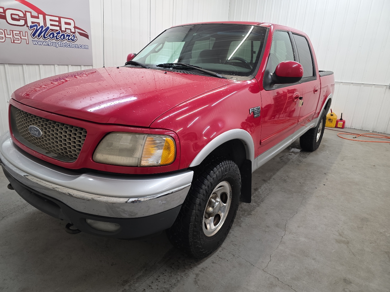 Ford F-150 SuperCrew Crew Cab 139" XLT 4WD 2001