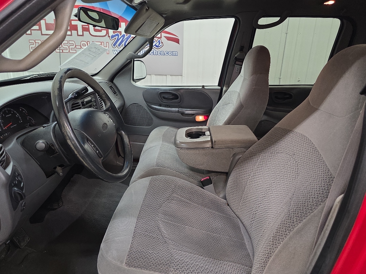 Ford F-150 SuperCrew Crew Cab 139" XLT 4WD 2001