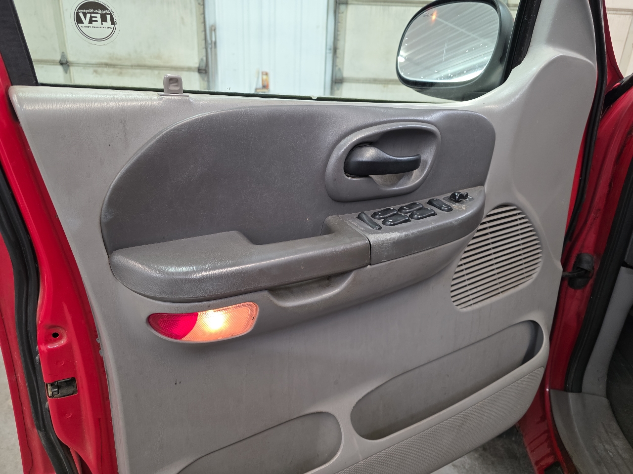 Ford F-150 SuperCrew Crew Cab 139" XLT 4WD 2001