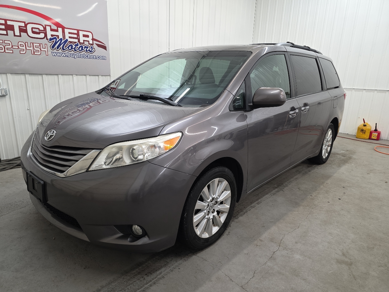 Toyota Sienna 5dr 7-Pass Van XLE Premium AWD (Natl) 2015