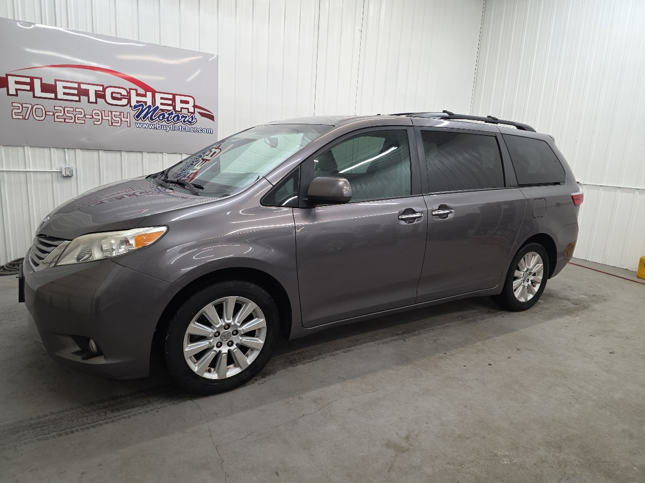 Toyota Sienna 5dr 7-Pass Van XLE Premium AWD (Natl) 2015