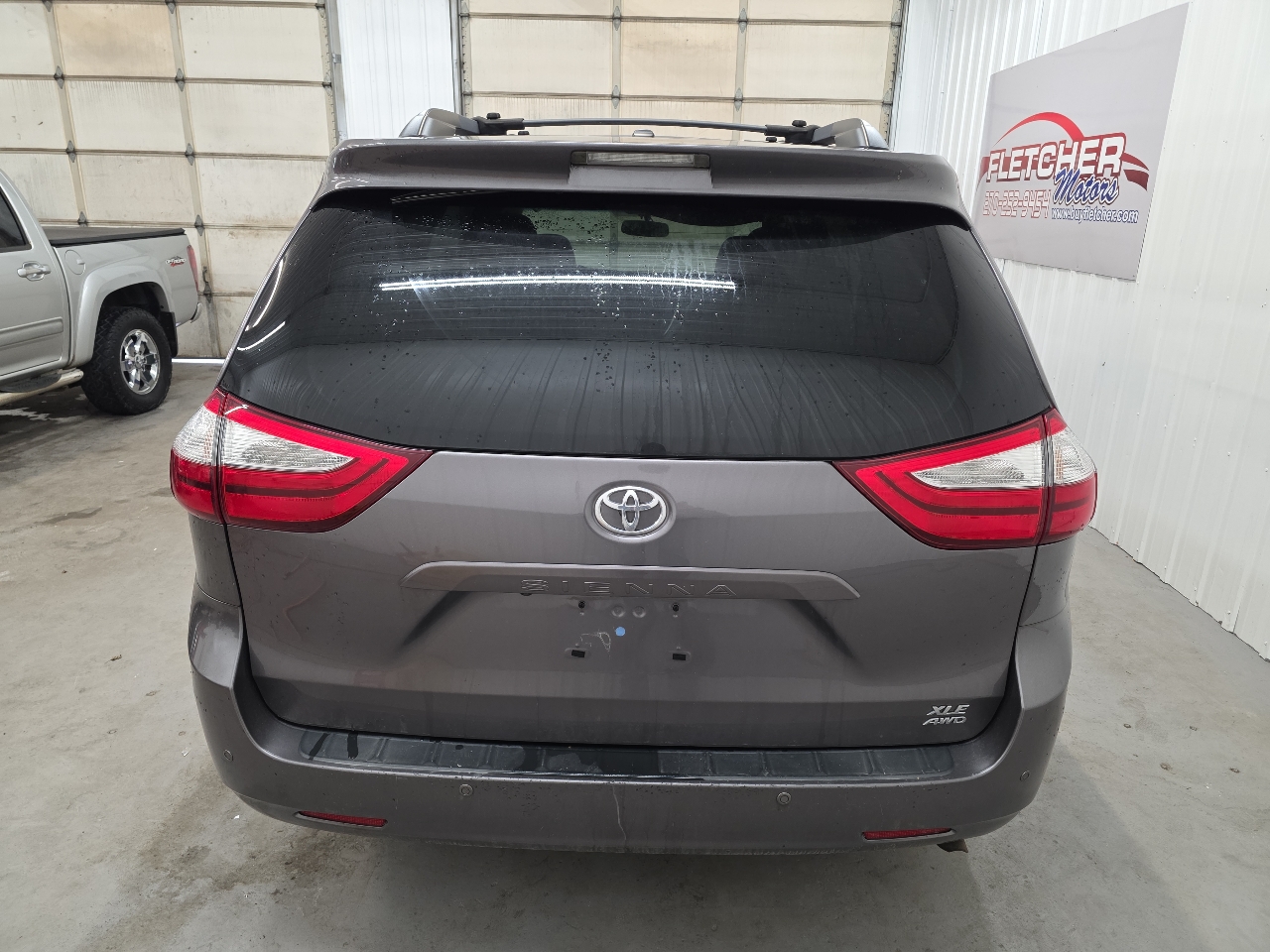 Toyota Sienna 5dr 7-Pass Van XLE Premium AWD (Natl) 2015