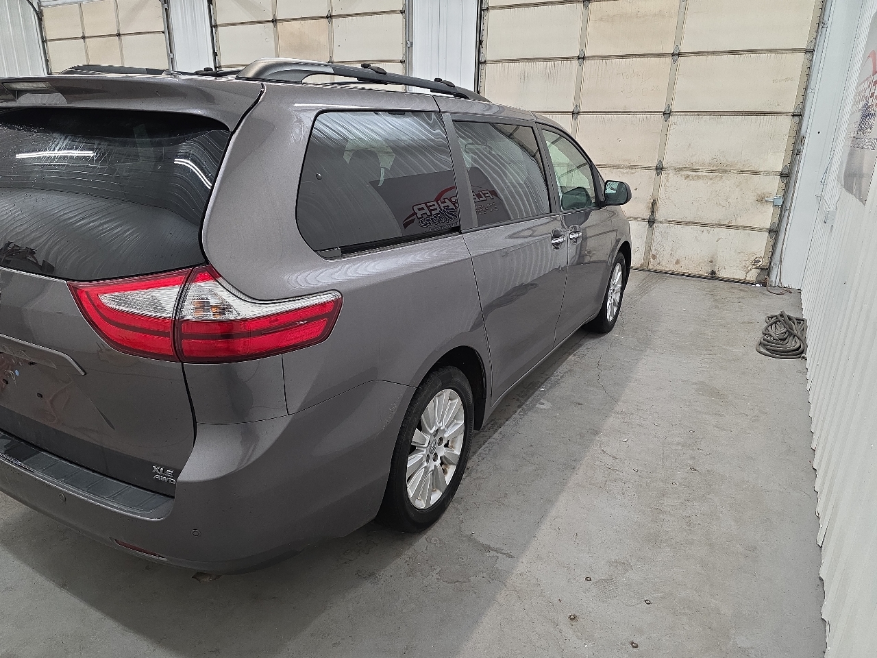 Toyota Sienna 5dr 7-Pass Van XLE Premium AWD (Natl) 2015