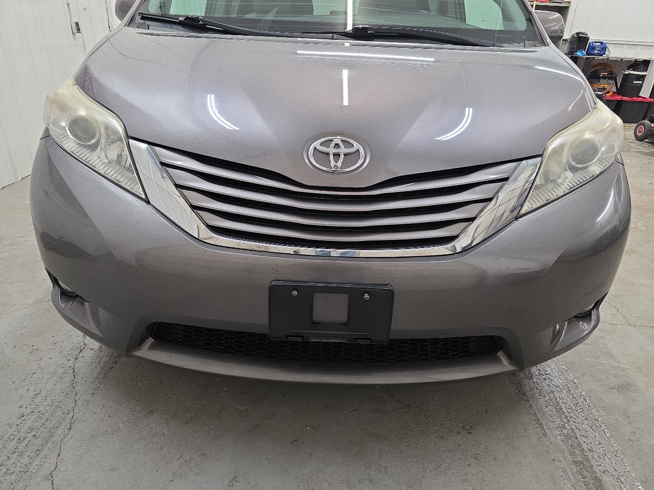 Toyota Sienna 5dr 7-Pass Van XLE Premium AWD (Natl) 2015