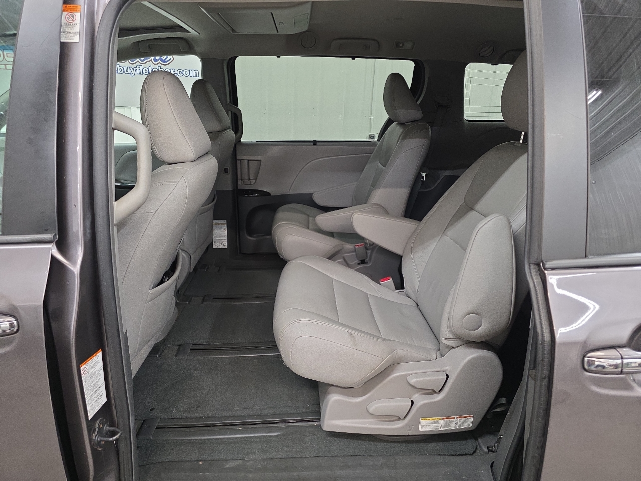 Toyota Sienna 5dr 7-Pass Van XLE Premium AWD (Natl) 2015