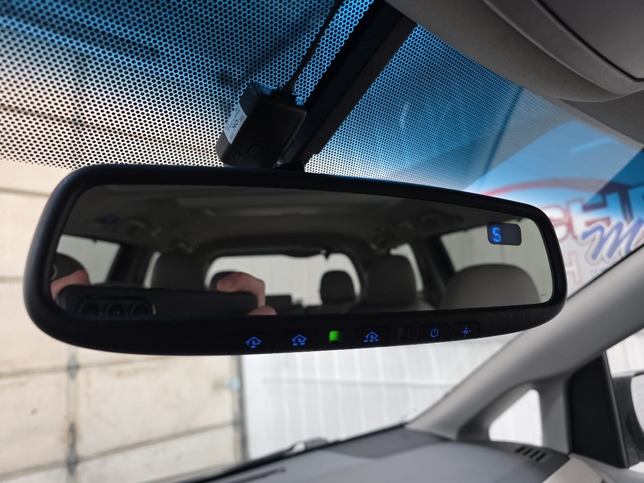 Toyota Sienna 5dr 7-Pass Van XLE Premium AWD (Natl) 2015