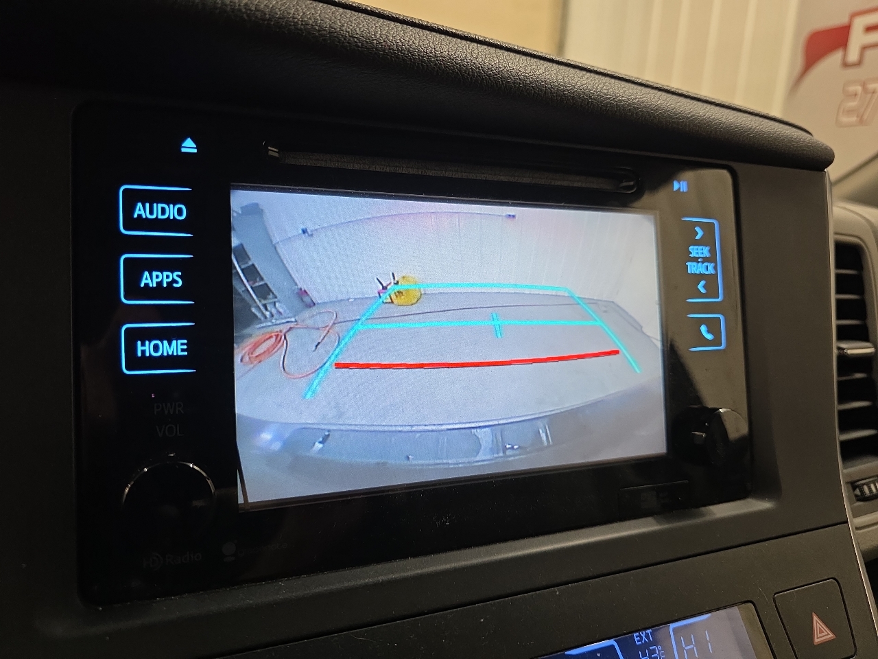 Toyota Sienna 5dr 7-Pass Van XLE Premium AWD (Natl) 2015