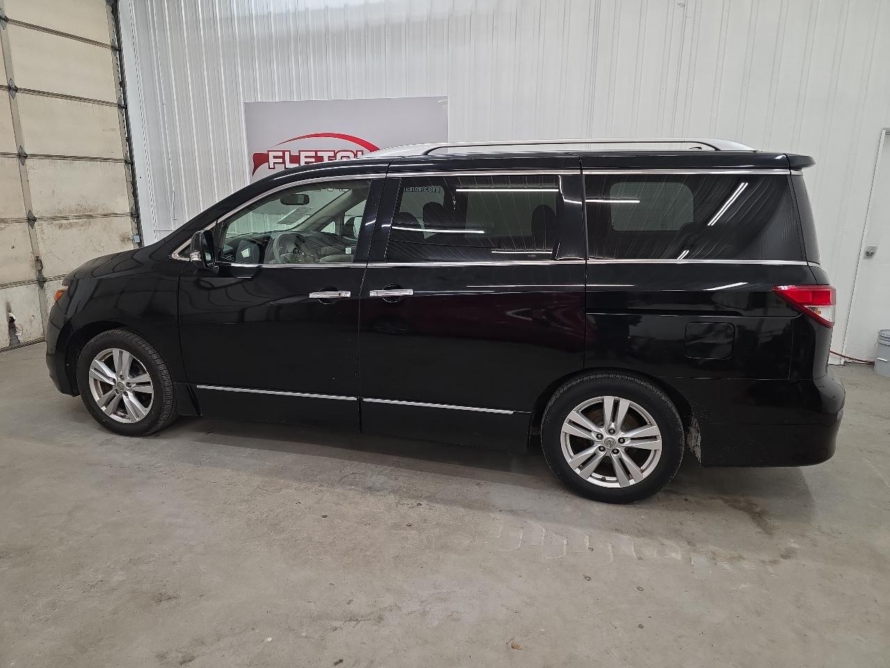 Nissan Quest 4dr SL 2012