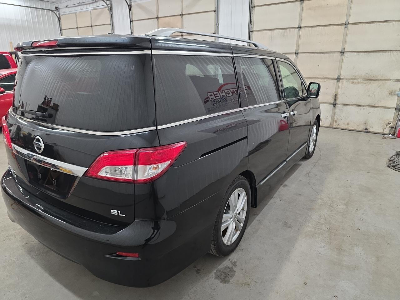 Nissan Quest 4dr SL 2012