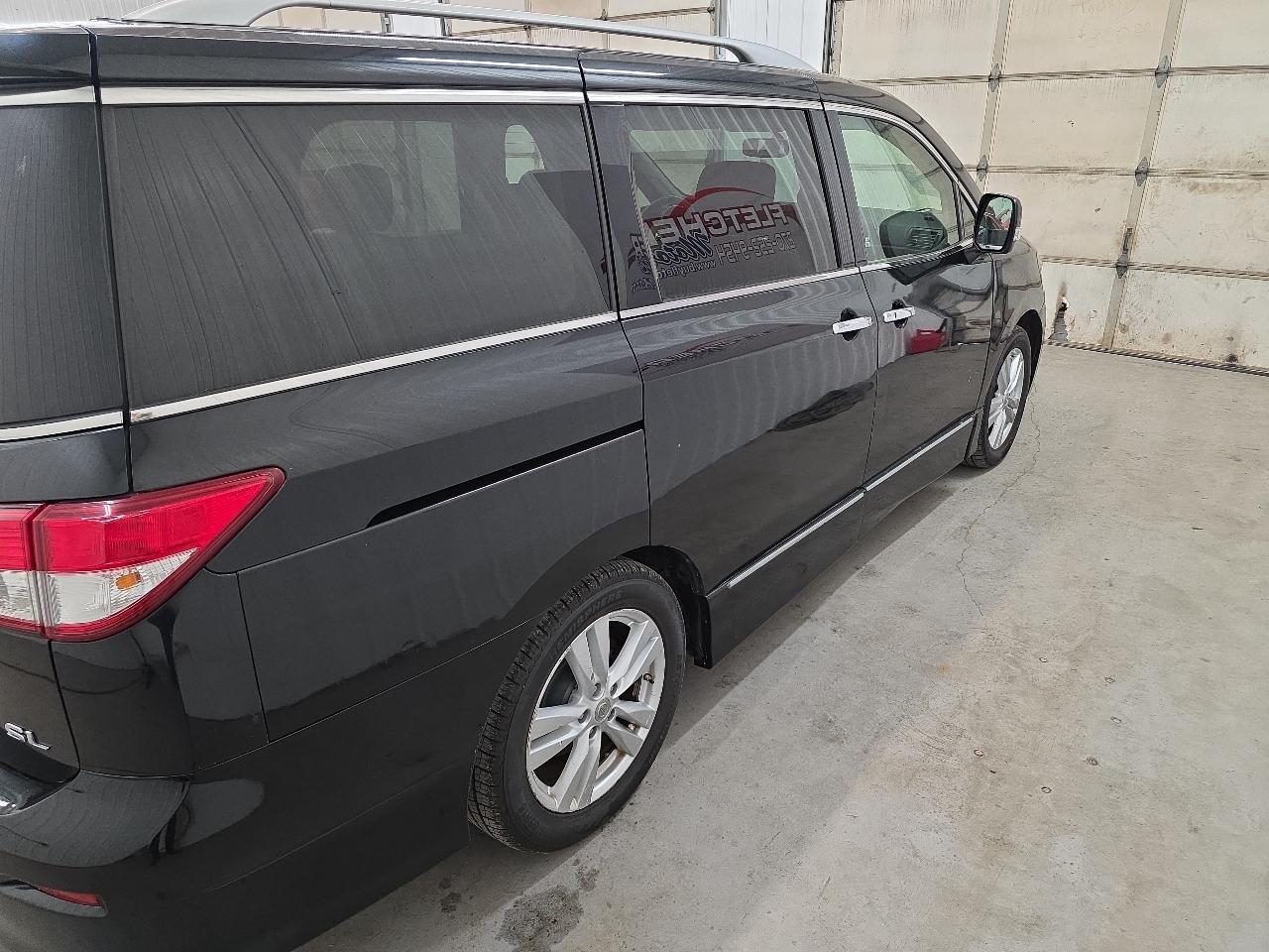 Nissan Quest 4dr SL 2012