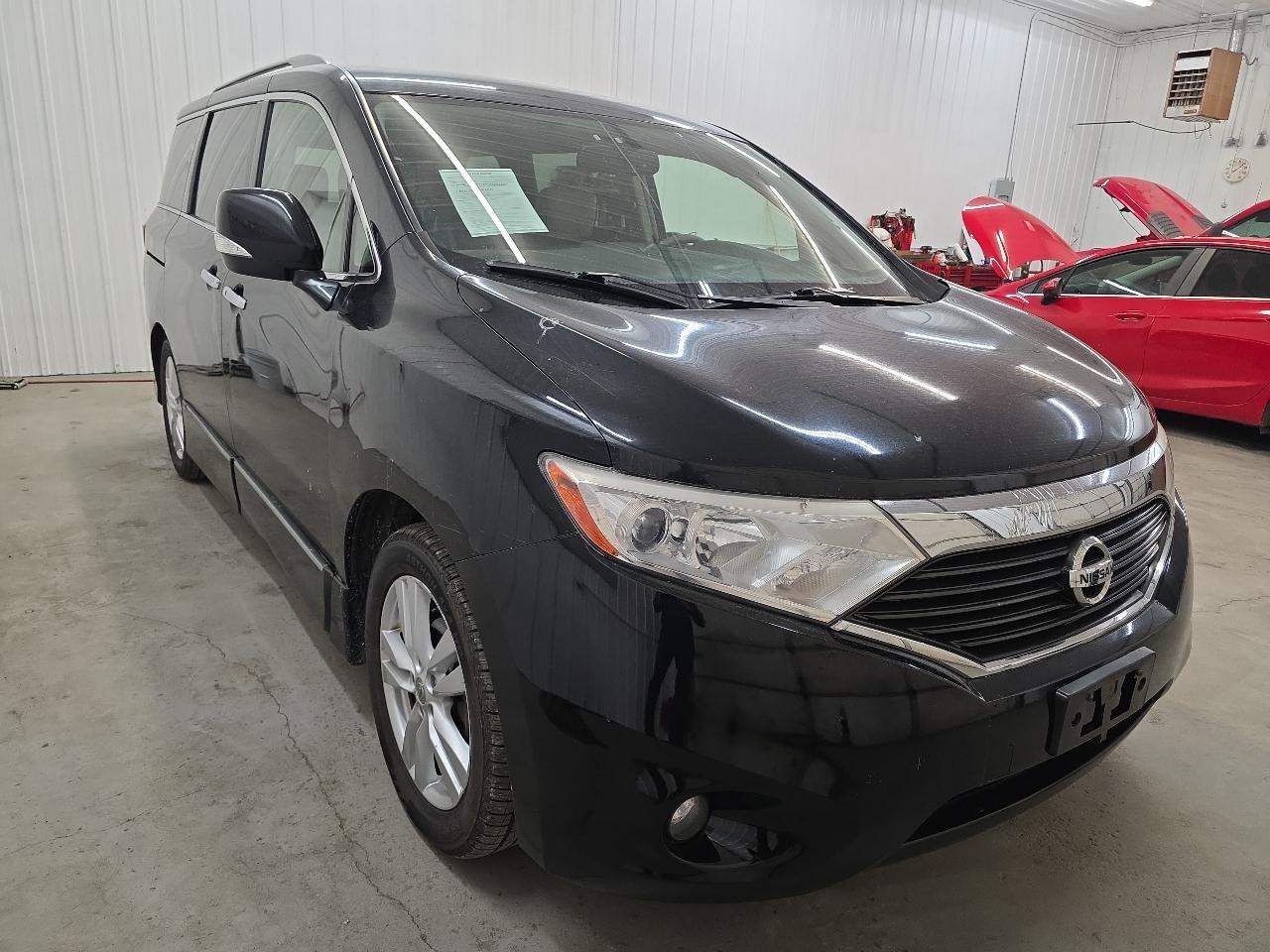 Nissan Quest 4dr SL 2012
