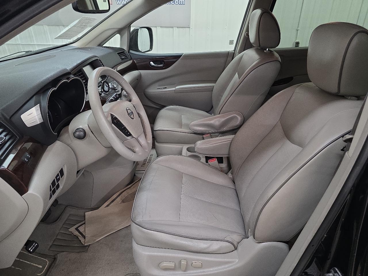 Nissan Quest 4dr SL 2012