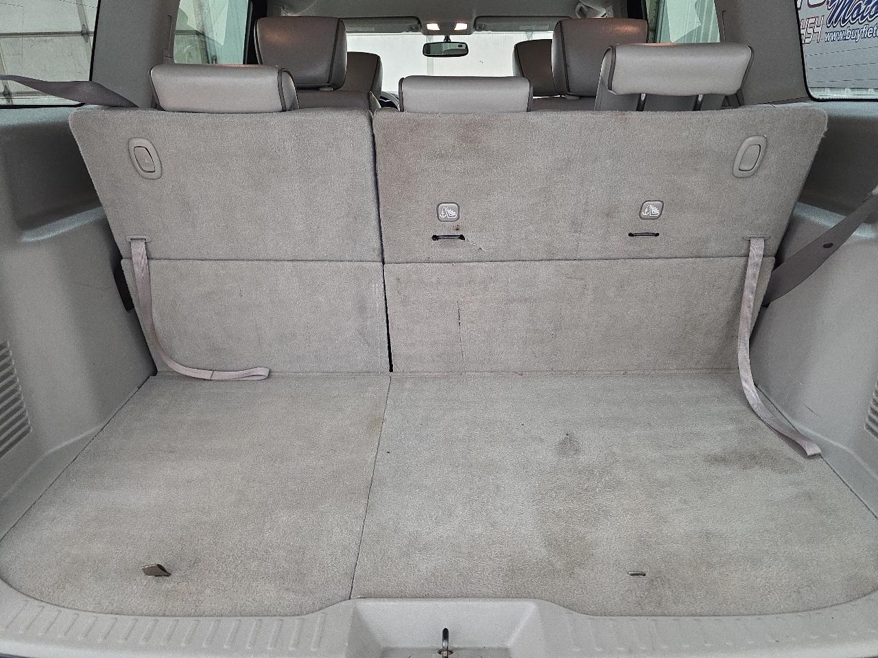 Nissan Quest 4dr SL 2012