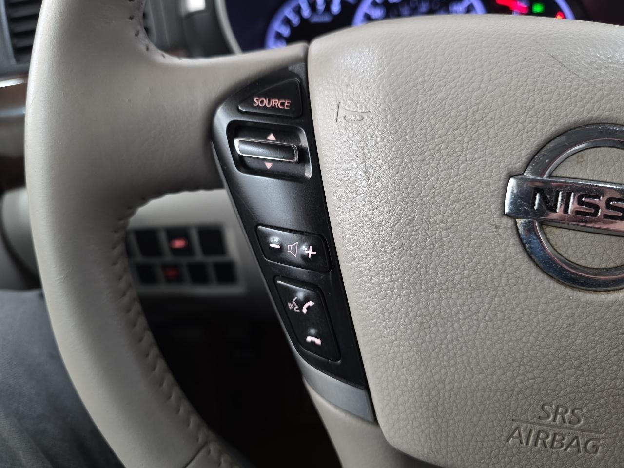 Nissan Quest 4dr SL 2012