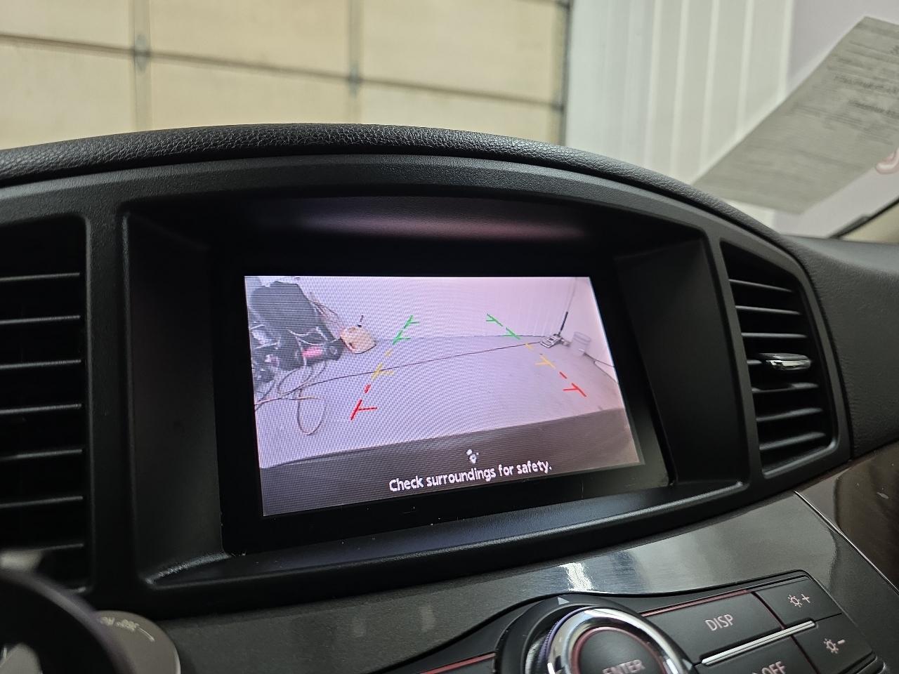 Nissan Quest 4dr SL 2012