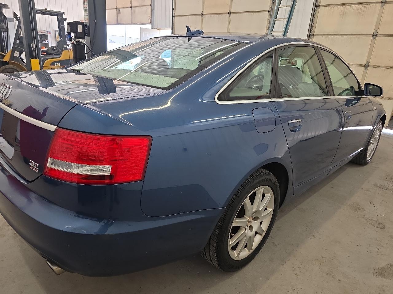 Audi A6 4dr Sdn 3.2L quattro Auto 2005