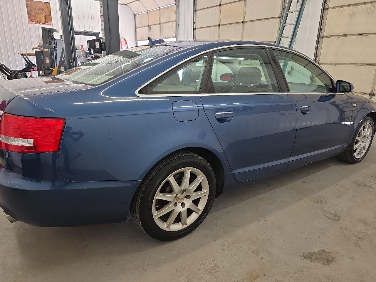 Audi A6 4dr Sdn 3.2L quattro Auto 2005