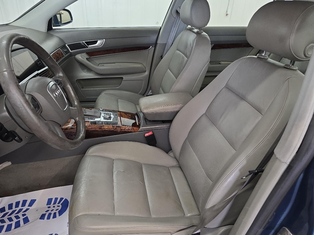 Audi A6 4dr Sdn 3.2L quattro Auto 2005