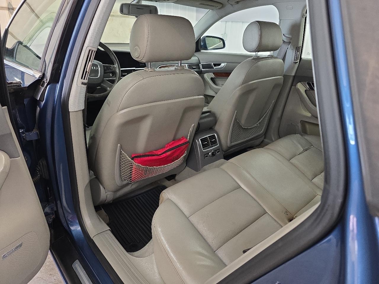 Audi A6 4dr Sdn 3.2L quattro Auto 2005