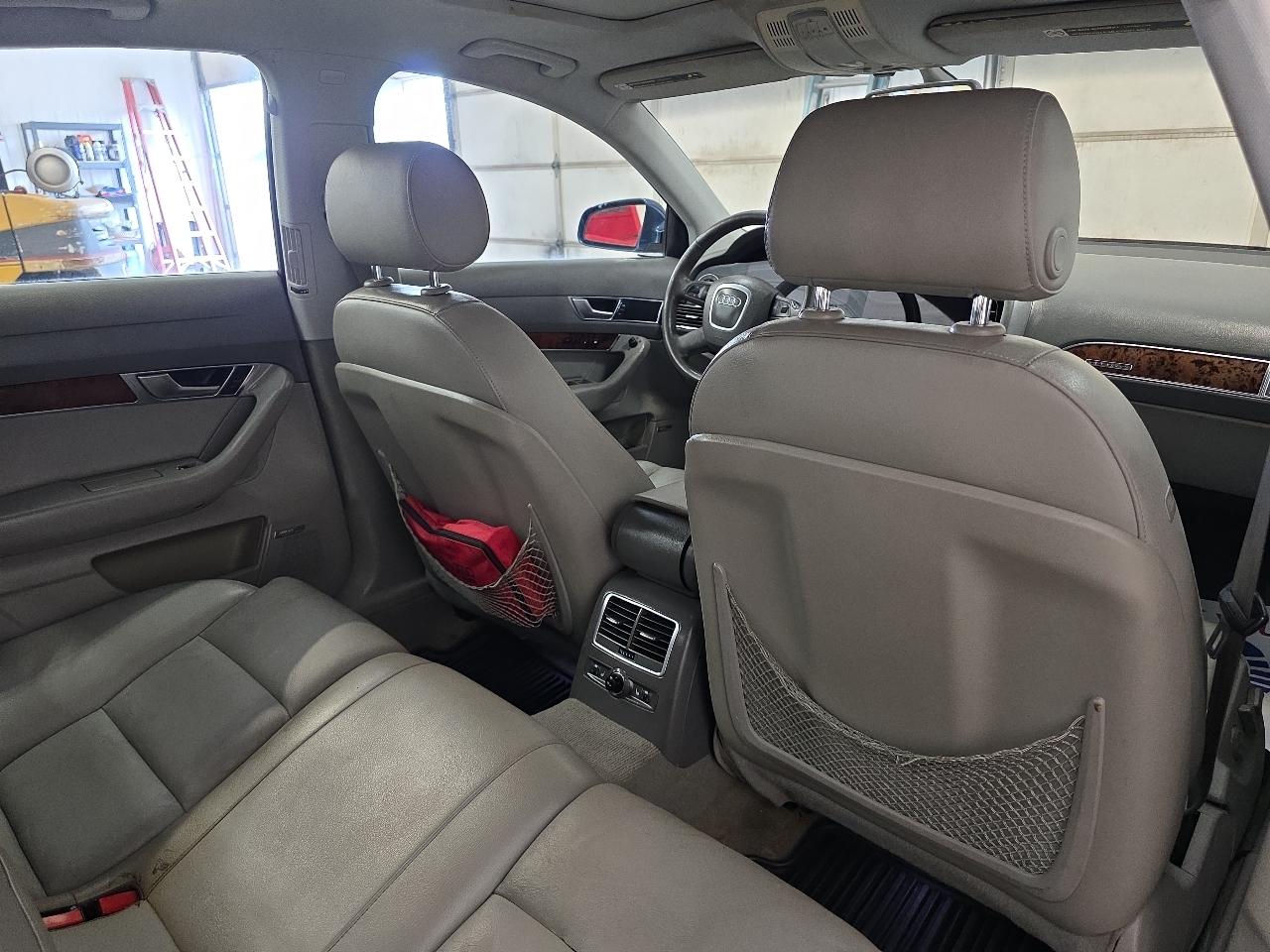 Audi A6 4dr Sdn 3.2L quattro Auto 2005