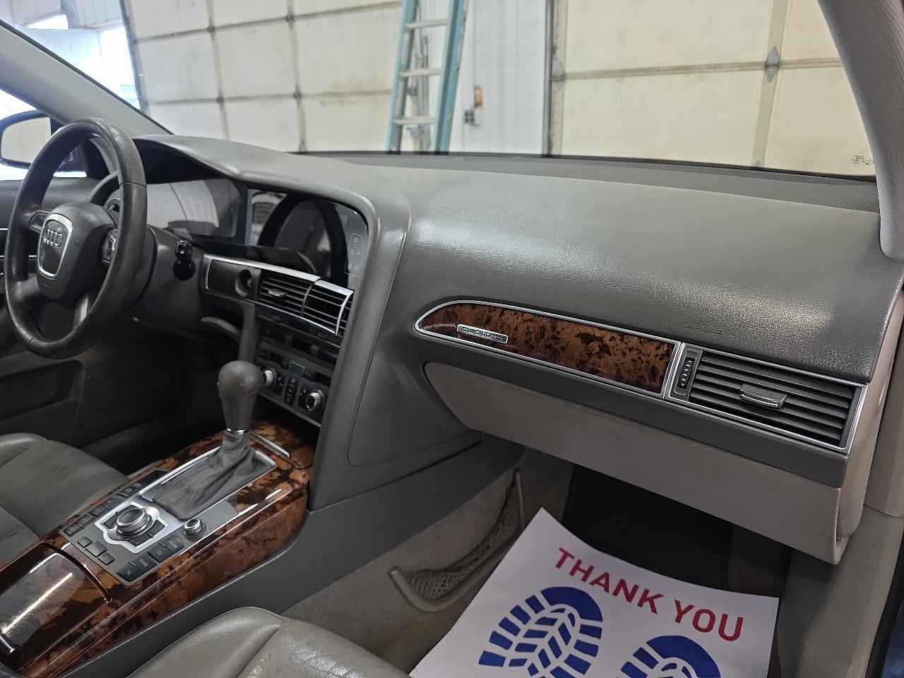 Audi A6 4dr Sdn 3.2L quattro Auto 2005