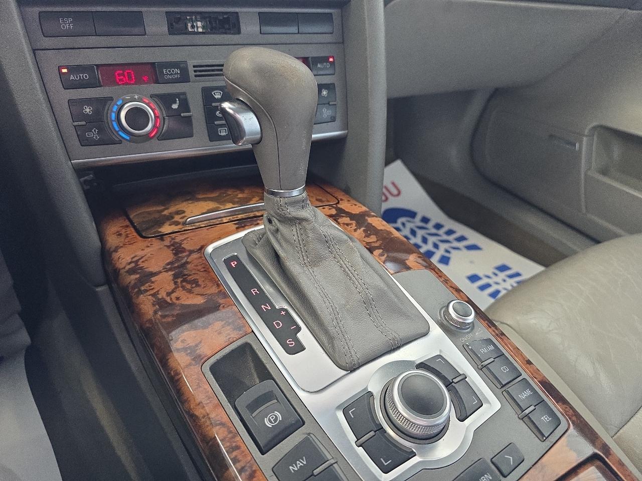 Audi A6 4dr Sdn 3.2L quattro Auto 2005