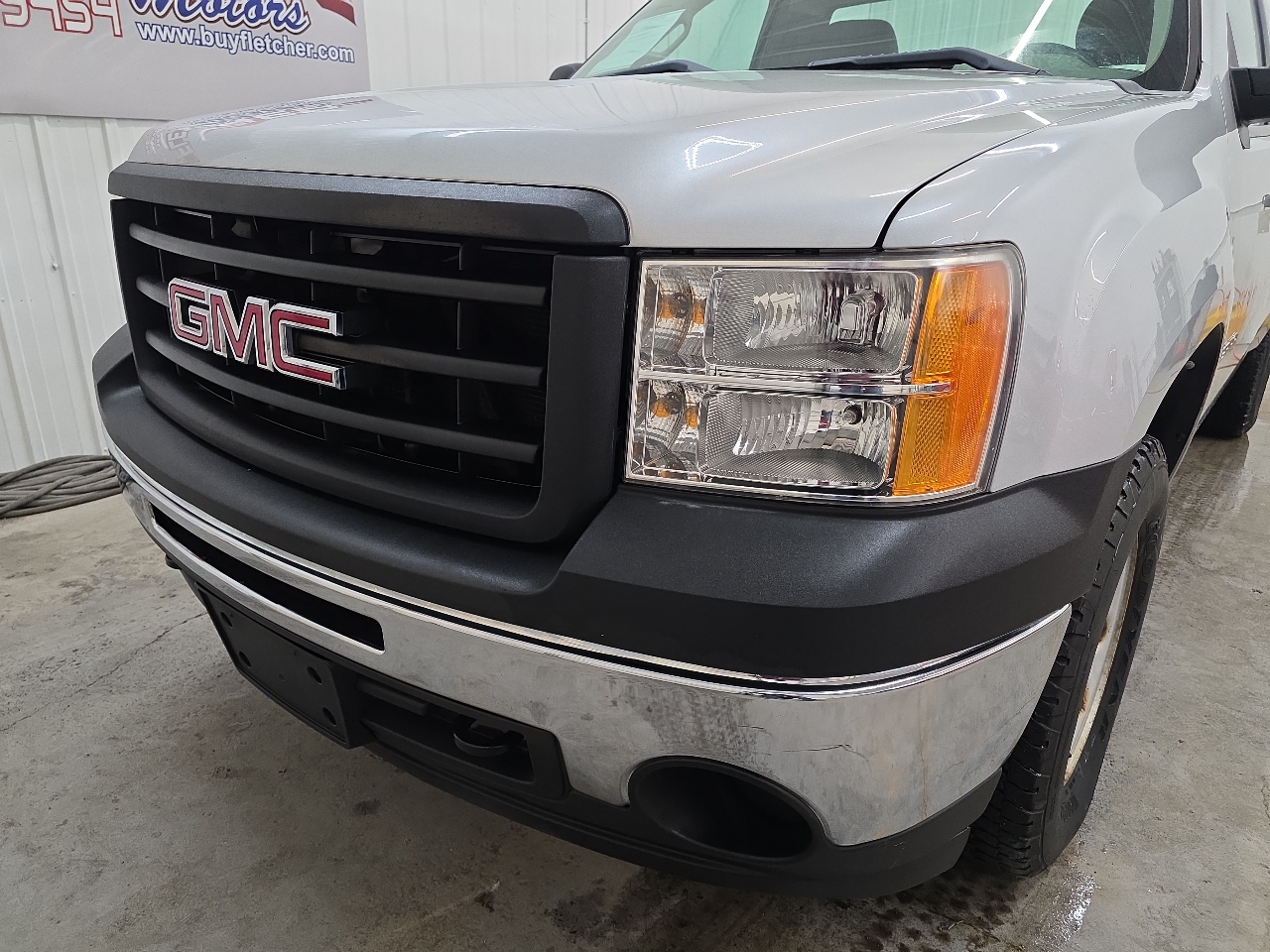 GMC Sierra 1500 4WD Reg Cab 133.0" Work Truck 2012