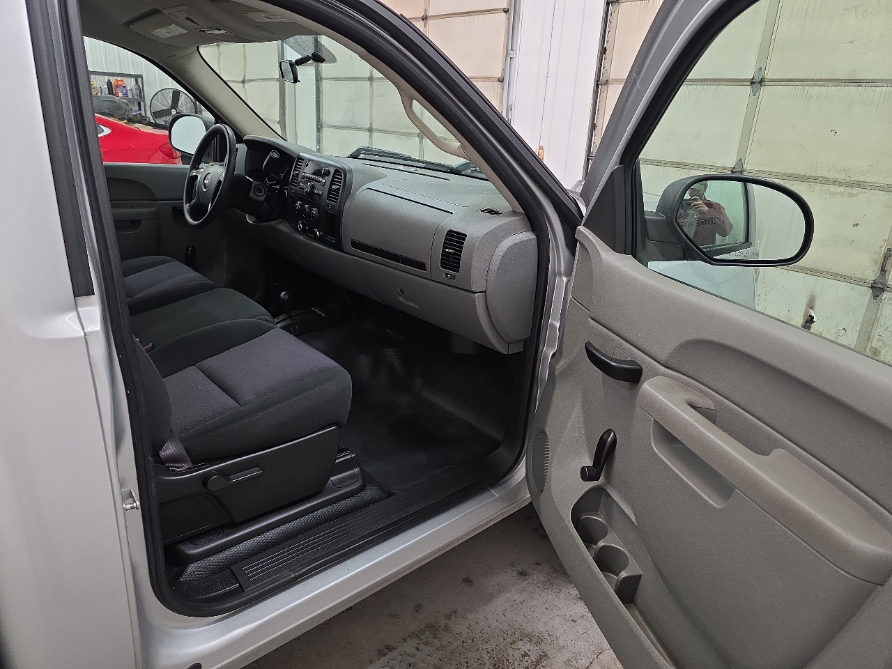 GMC Sierra 1500 4WD Reg Cab 133.0" Work Truck 2012