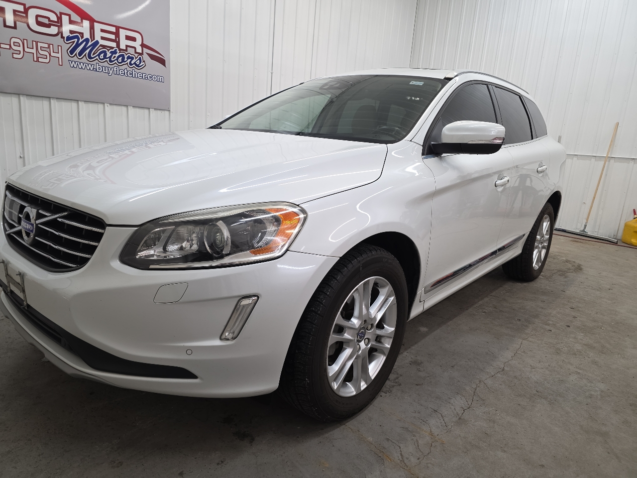 Volvo XC60 FWD 4dr T5 Drive-E Platinum 2016