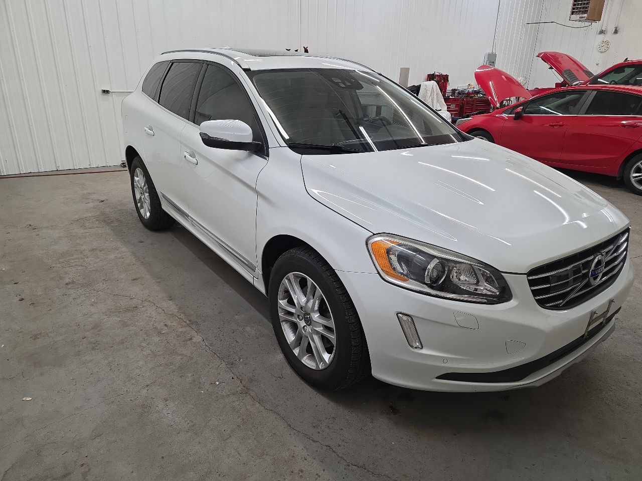 Volvo XC60 FWD 4dr T5 Drive-E Platinum 2016