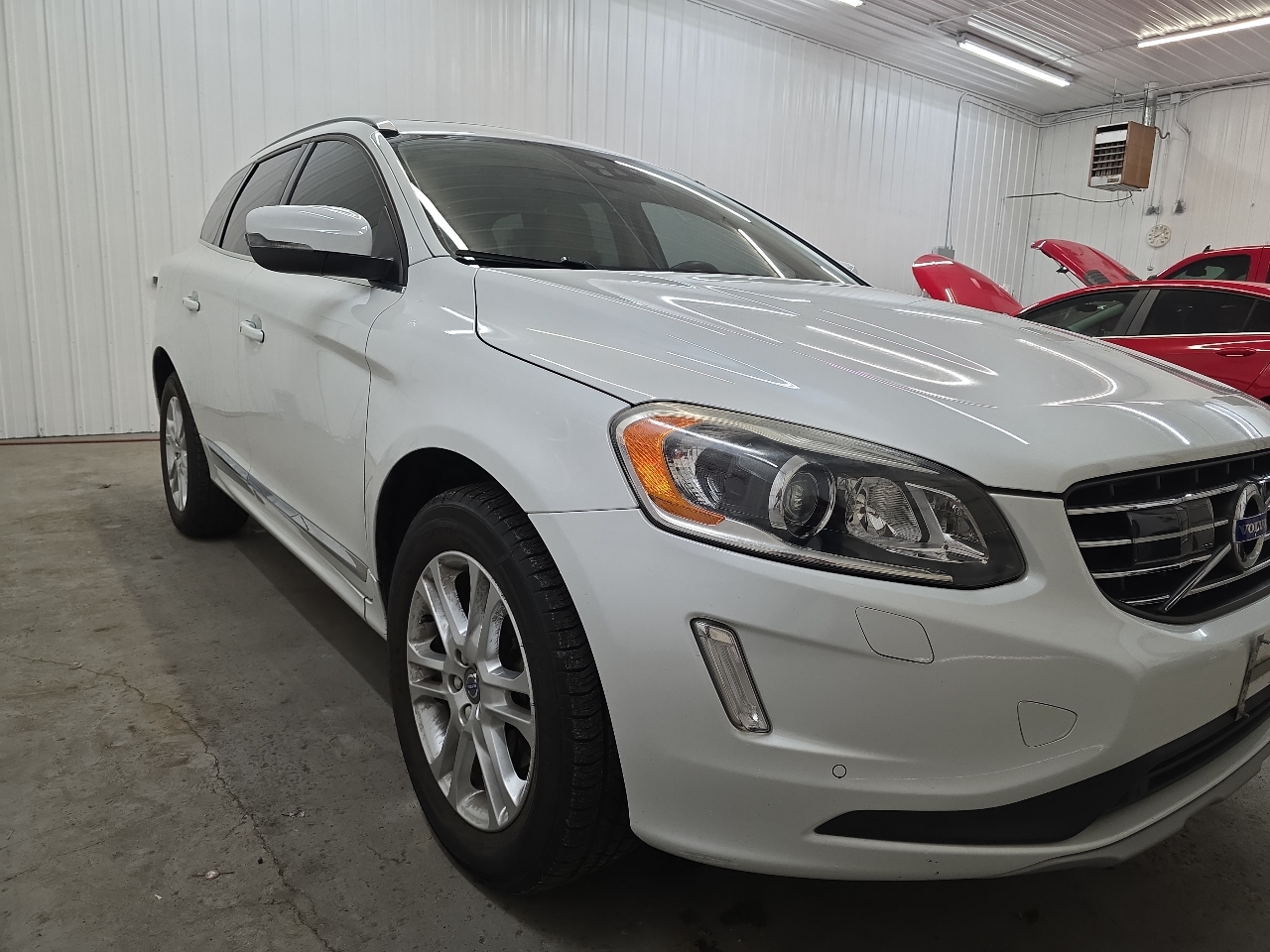 Volvo XC60 FWD 4dr T5 Drive-E Platinum 2016
