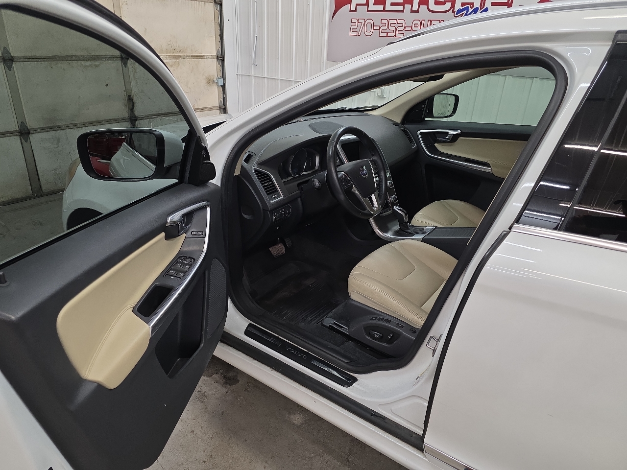 Volvo XC60 FWD 4dr T5 Drive-E Platinum 2016