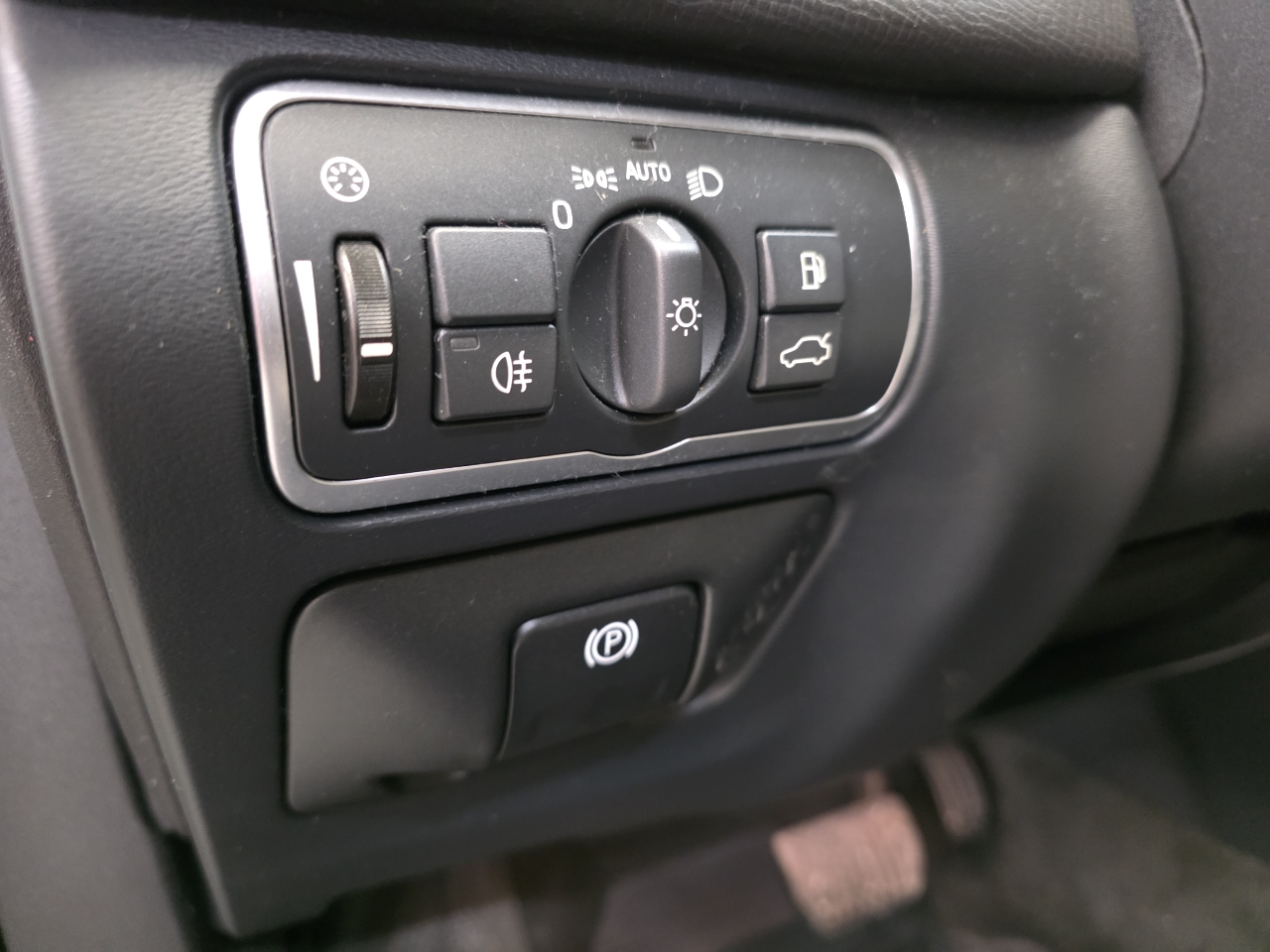 Volvo XC60 FWD 4dr T5 Drive-E Platinum 2016